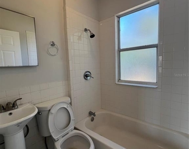 209 Taylor Avenue - Photo Thumbnail 4