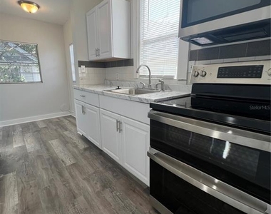 209 Taylor Avenue - Photo Thumbnail 5