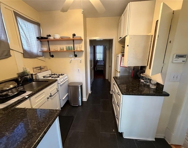 824 E University Avenue - Photo Thumbnail 2