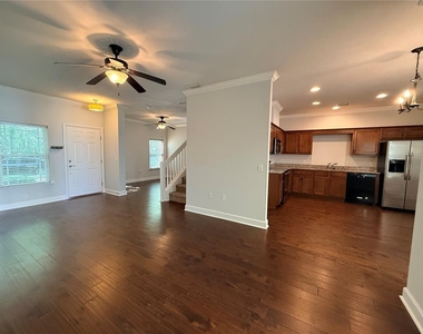 5156 Nw 21st Drive - Photo Thumbnail 12