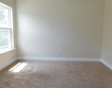 5156 Nw 21st Drive - Photo Thumbnail 11