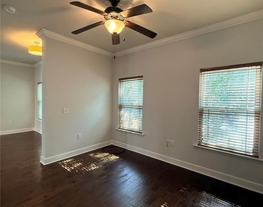 5156 Nw 21st Drive - Photo Thumbnail 7
