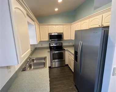 9195 Se 163rd Street - Photo Thumbnail 5