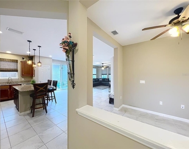383 Alcove Drive - Photo Thumbnail 8