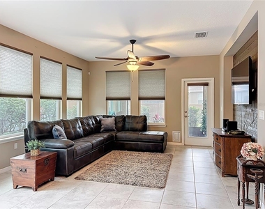383 Alcove Drive - Photo Thumbnail 20