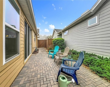 383 Alcove Drive - Photo Thumbnail 47