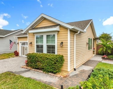 383 Alcove Drive - Photo Thumbnail 1