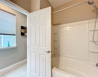 383 Alcove Drive - Photo Thumbnail 40
