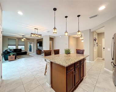 383 Alcove Drive - Photo Thumbnail 17