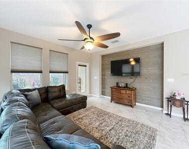 383 Alcove Drive - Photo Thumbnail 21