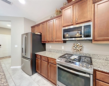 383 Alcove Drive - Photo Thumbnail 16