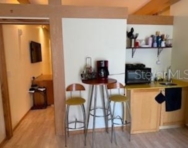 101 Palm Harbor Pkwy - Photo Thumbnail 2