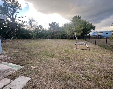394 Ferris Drive Nw - Photo Thumbnail 9