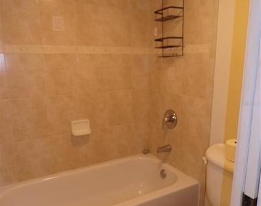 150 Harborside Avenue - Photo Thumbnail 7