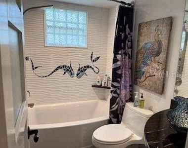 19505 Quesada Avenue - Photo Thumbnail 7