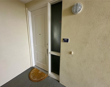 3426 W 79 Street W - Photo Thumbnail 1