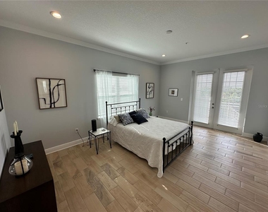 3426 W 79 Street W - Photo Thumbnail 14