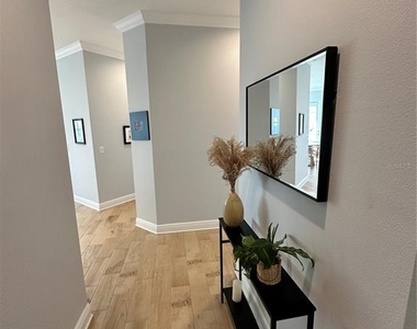 3426 W 79 Street W - Photo Thumbnail 3