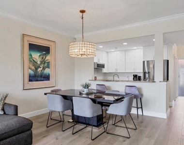 862 Hudson Avenue - Photo Thumbnail 7