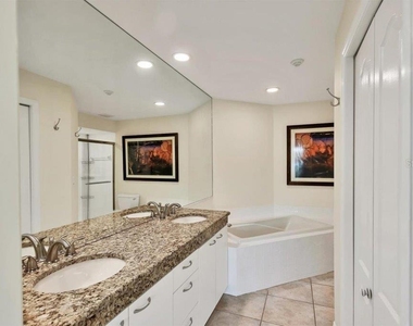 862 Hudson Avenue - Photo Thumbnail 10