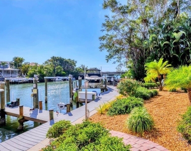862 Hudson Avenue - Photo Thumbnail 18