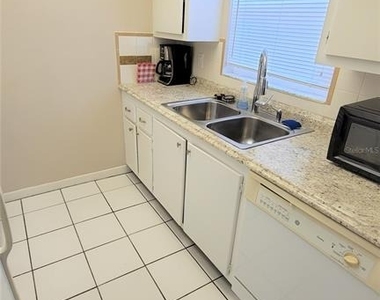 2727 75th St W - Photo Thumbnail 5