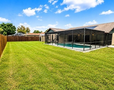 1526 Georgetowne Lane - Photo Thumbnail 33