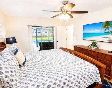 1526 Georgetowne Lane - Photo Thumbnail 17
