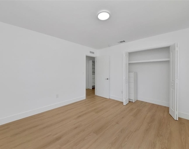 2239 Worrington Street - Photo Thumbnail 19