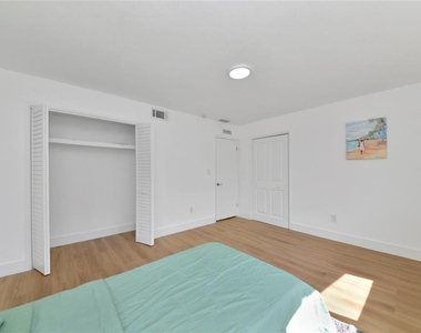 2239 Worrington Street - Photo Thumbnail 16