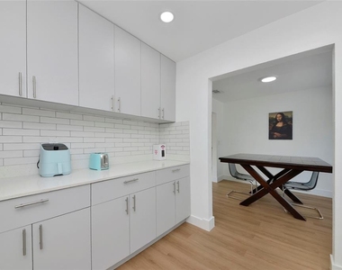 2239 Worrington Street - Photo Thumbnail 9