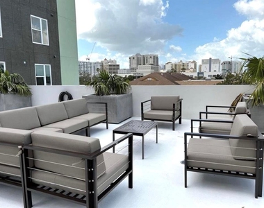 1659 2nd Street - Photo Thumbnail 17