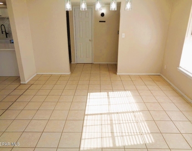 309 Turnstone Drive - Photo Thumbnail 3