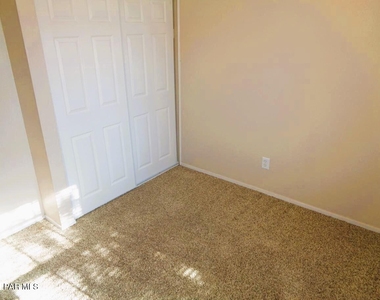 309 Turnstone Drive - Photo Thumbnail 18