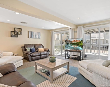 210 Broadway Road - Photo Thumbnail 4