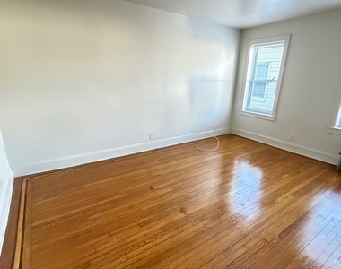 102-5 86th Avenue - Photo Thumbnail 6