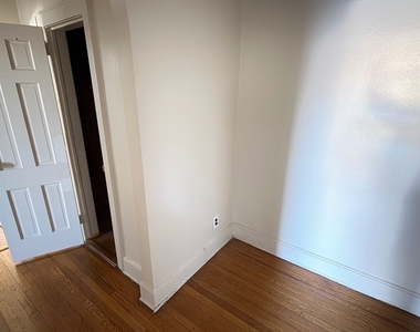 102-5 86th Avenue - Photo Thumbnail 5