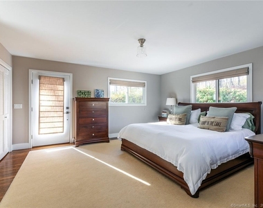 321 Shore Road - Photo Thumbnail 9