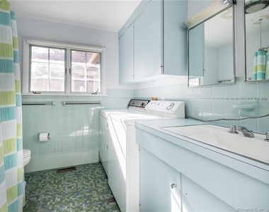 321 Shore Road - Photo Thumbnail 19