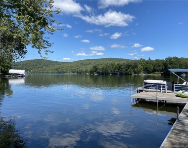 321 Shore Road - Photo Thumbnail 2