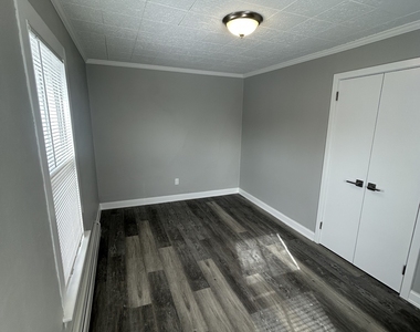 54 Forest Street - Photo Thumbnail 25