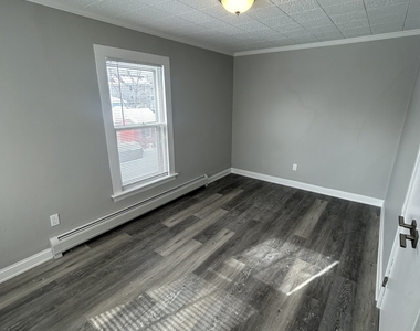 54 Forest Street - Photo Thumbnail 24