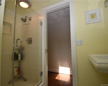 15 Trumbull Street - Photo Thumbnail 18