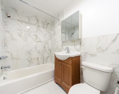 33 Withers Street - Photo Thumbnail 5