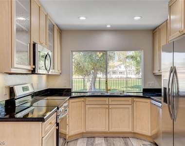 2999 Bel Air Drive - Photo Thumbnail 18