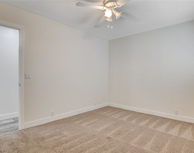 2999 Bel Air Drive - Photo Thumbnail 32