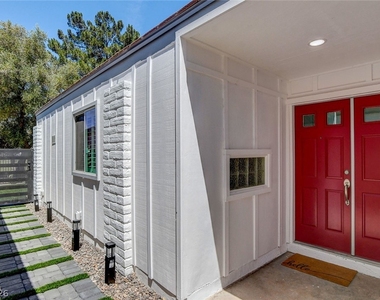 2999 Bel Air Drive - Photo Thumbnail 4