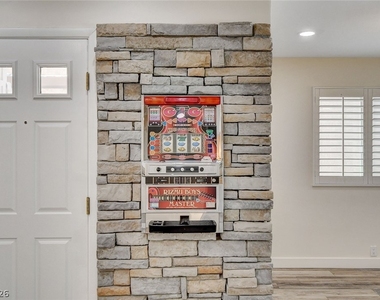 2999 Bel Air Drive - Photo Thumbnail 47