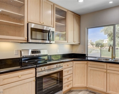 2999 Bel Air Drive - Photo Thumbnail 19