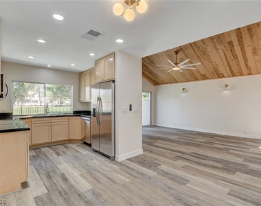 2999 Bel Air Drive - Photo Thumbnail 17